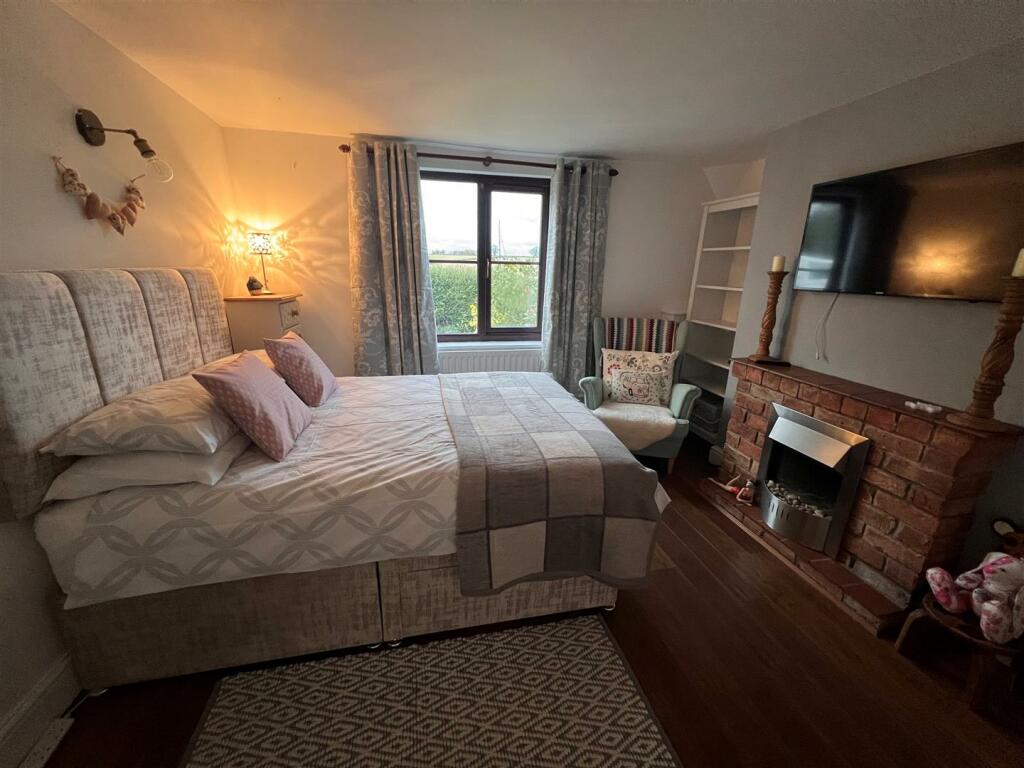 Bedroom / Sitting Room