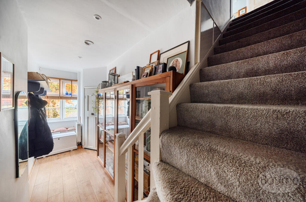 06e520bb-05b6-44e...