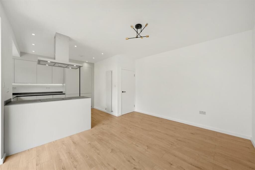 14 St. Andrews Avenue - d3xcflXYxFCD1LaTYim3.jpg