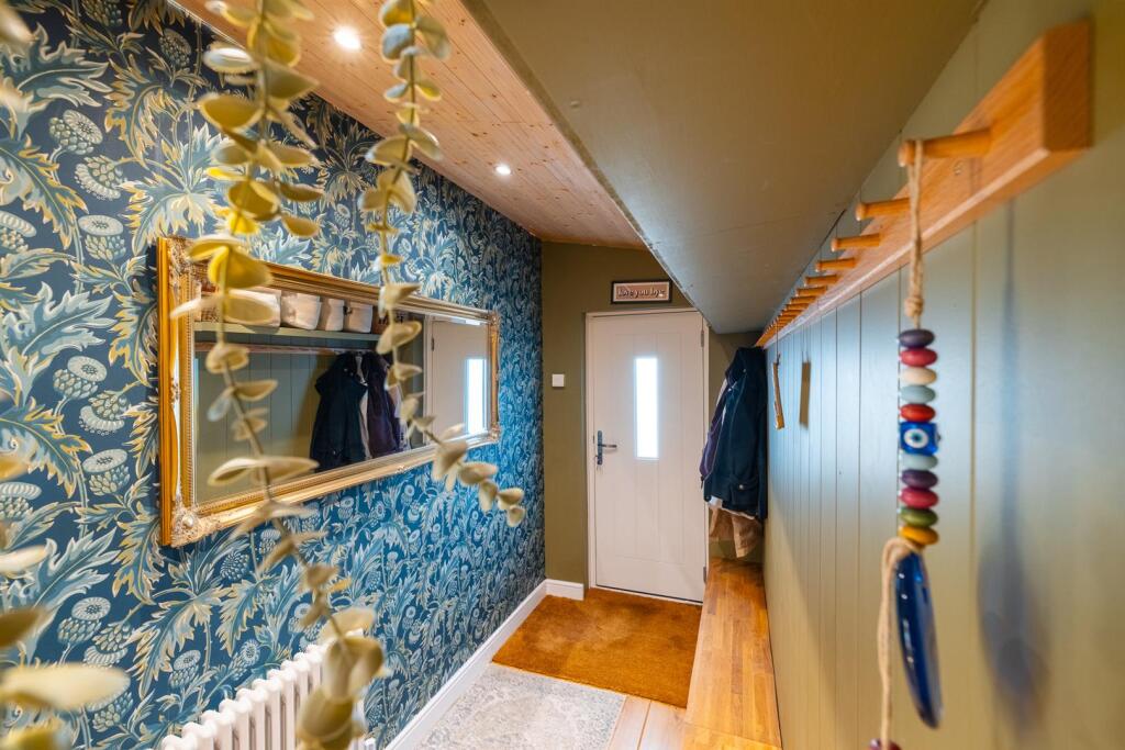 5 Axholme Close-45.jpg