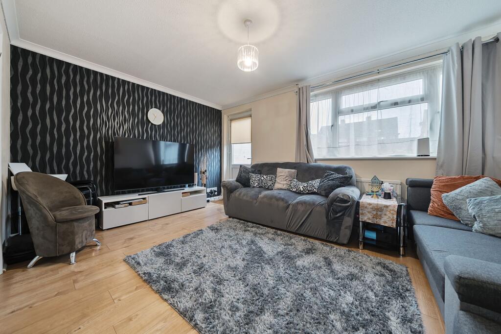 Kitchen/ Dining/ Living Room