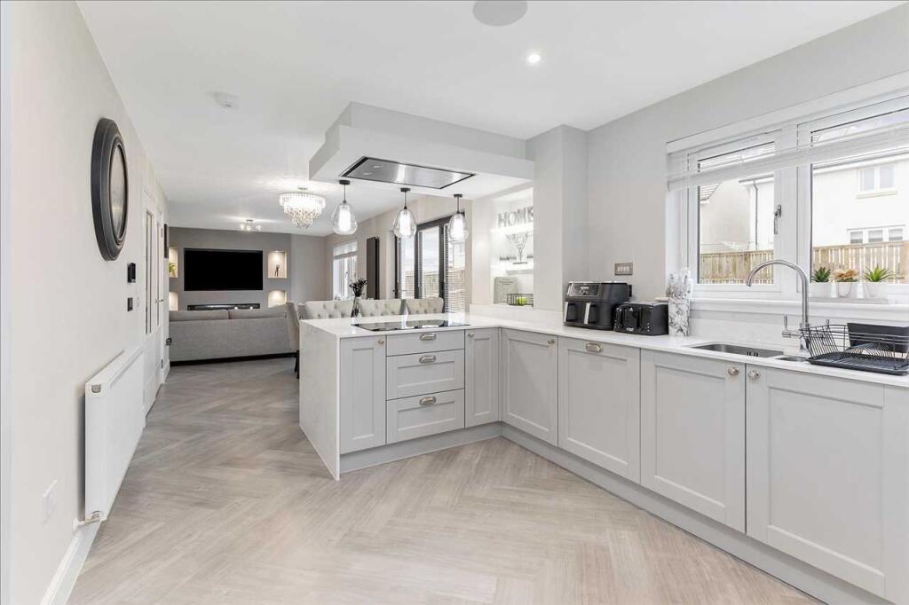 Kitchen Area (2)