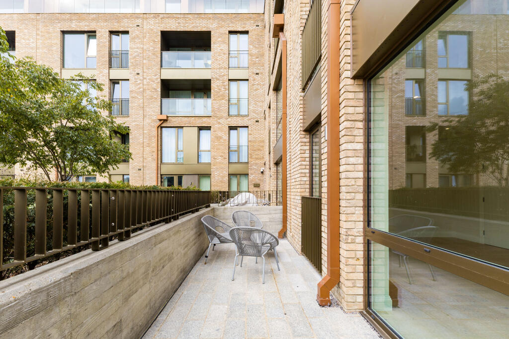 99053_Flat 5 Wrest House 27 Inglis Way  (20).jpg