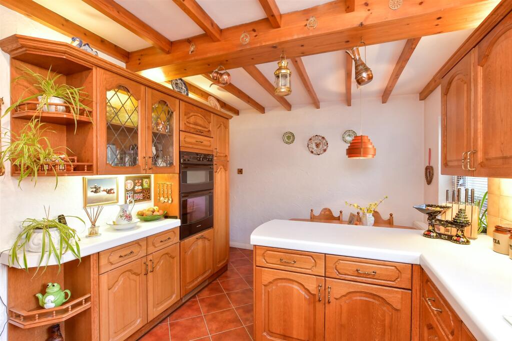 Kitchen/ Breakfast Room