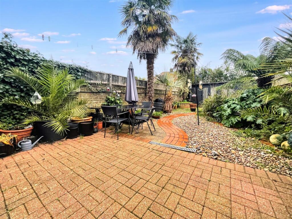 Rear Garden2.jpg