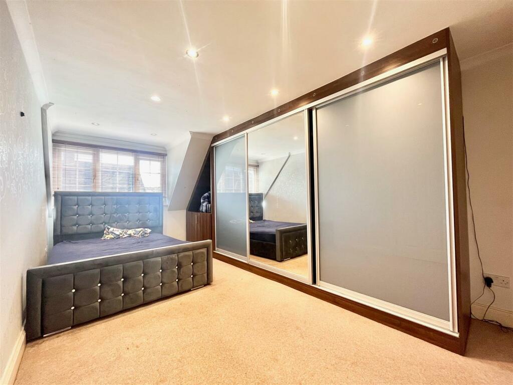 Bedroom 3.jpg