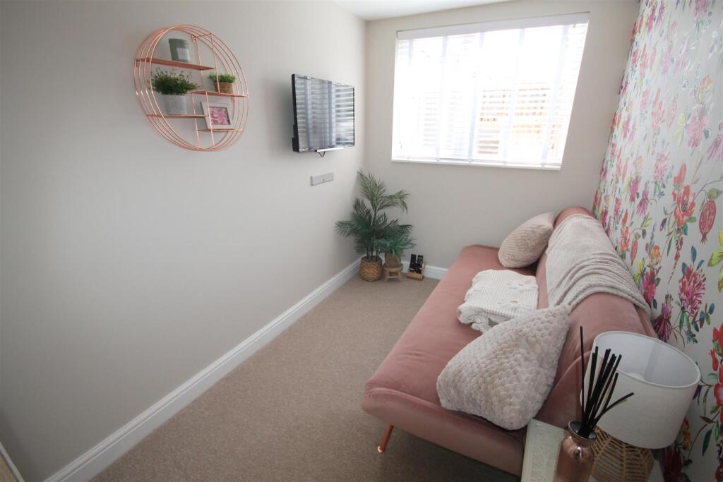 LR Garden Room i.JPG