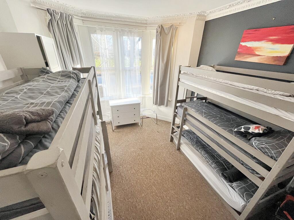 F1Bed1