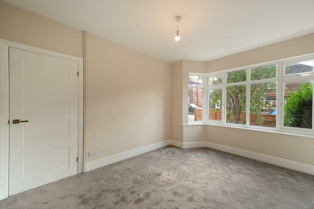 26 Westbury Rd Nottingham NG5 1EP