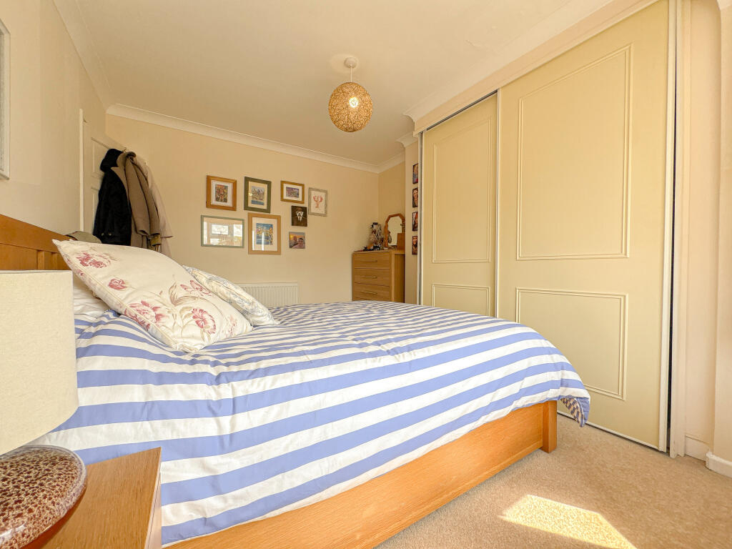 Bed 1 (2)