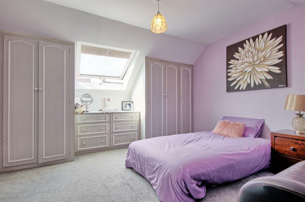 Bedroom 2.jpg