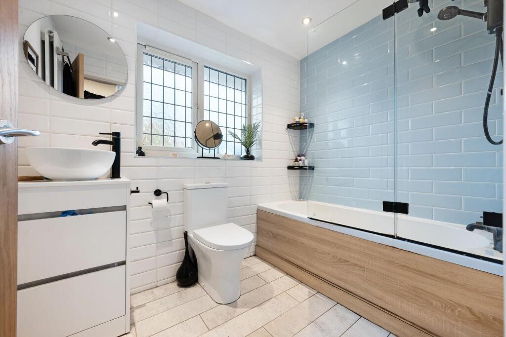 174 Whittingham Drive HDR-12.jpg