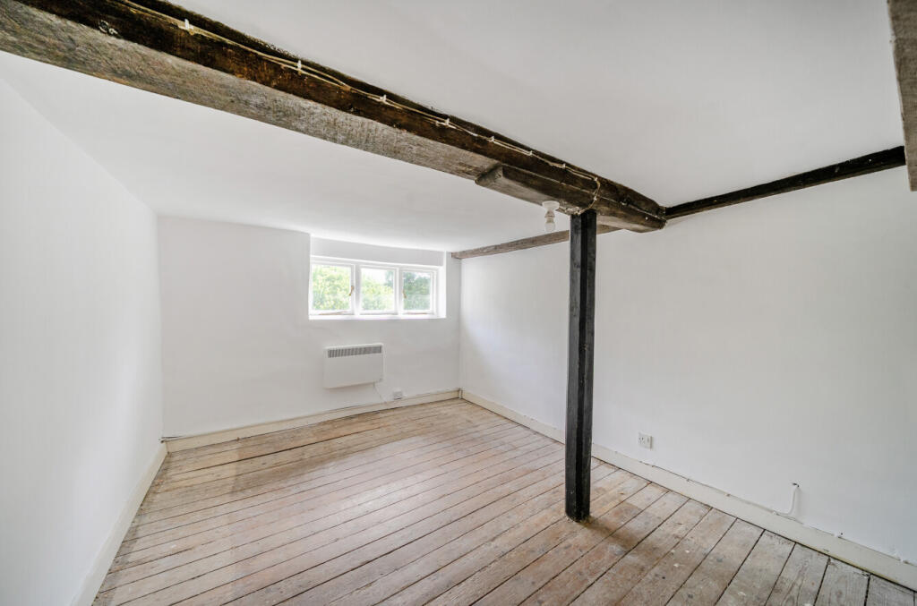 1300755-6-6836dba...