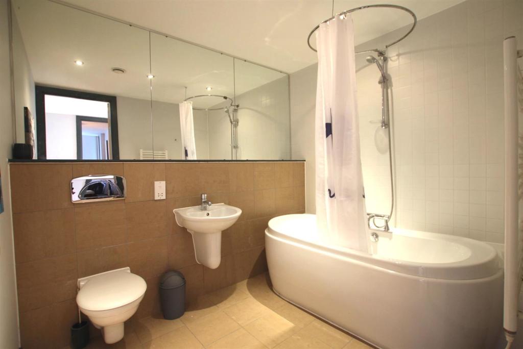 Bath.jpg