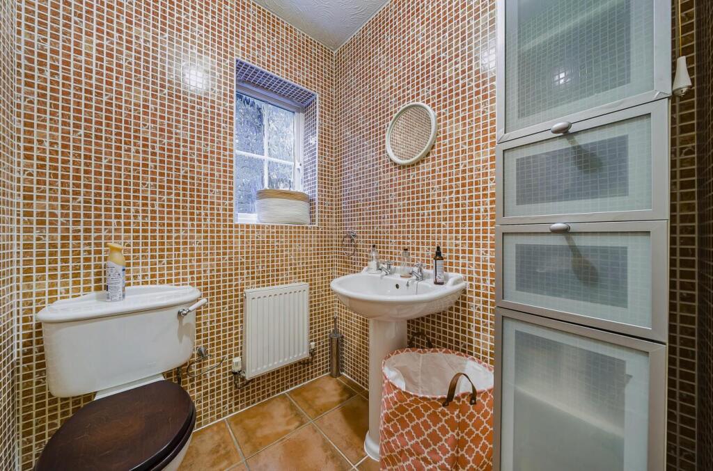 40 Durrell Drive, Rugby