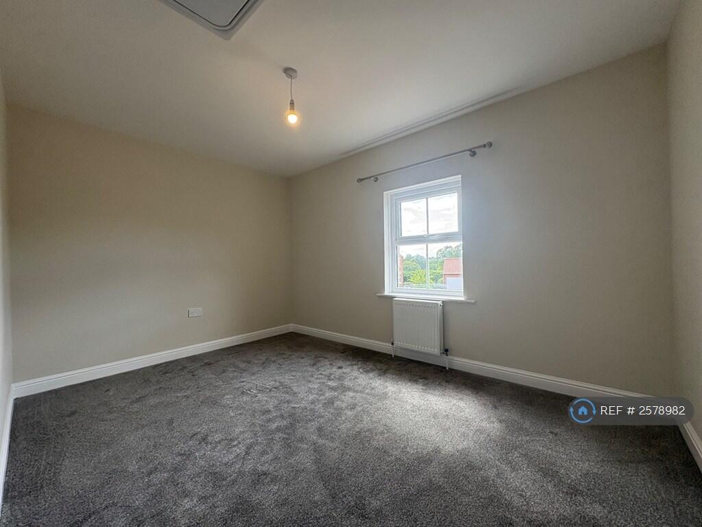 Master Double Bedroom 