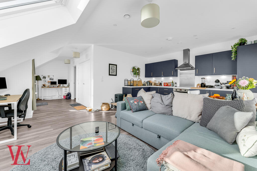 Living / Kitchen