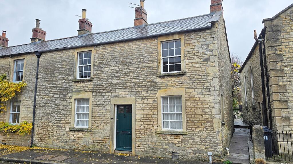 High Street, Marshfield, SN14