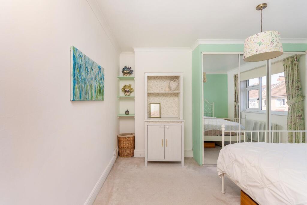 0A5RAN - Bedroom H.jpg