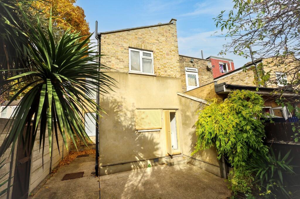 Ground Floor Flat, 37 St Stephen's Road, Bow, London E6 1AN