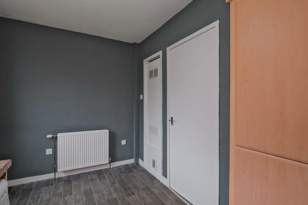 021-50 Allanton Grove, Wishaw.jpg