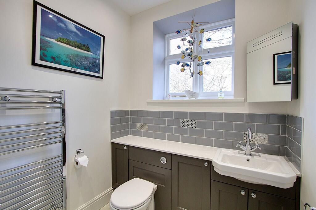 Shower room 2