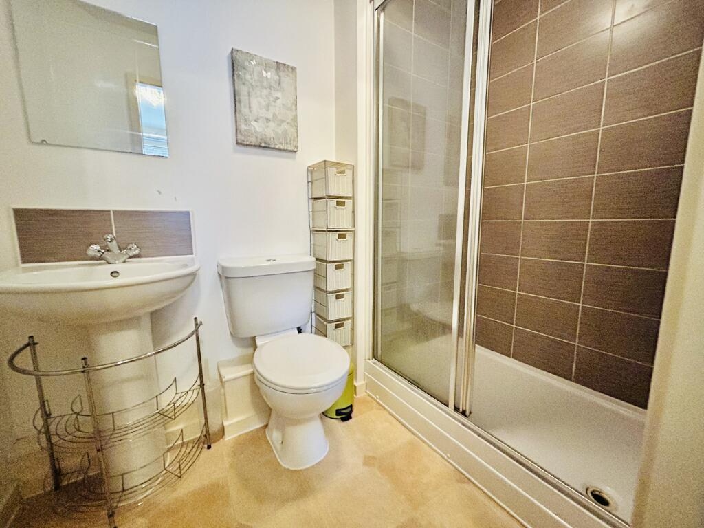 En-suite Bathroom