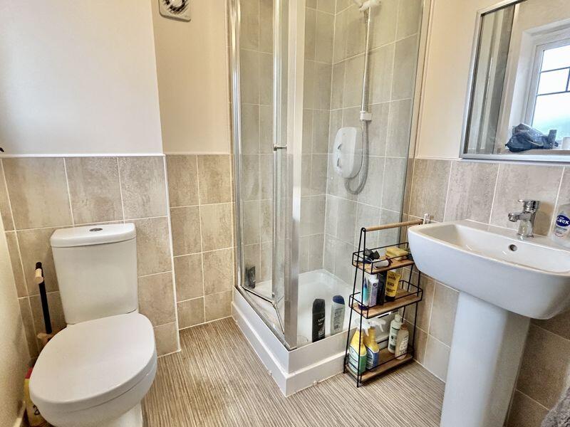Bedroom 2 En-suite