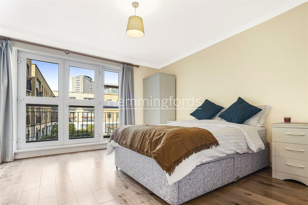 56_Leeds_Court-6.jpg