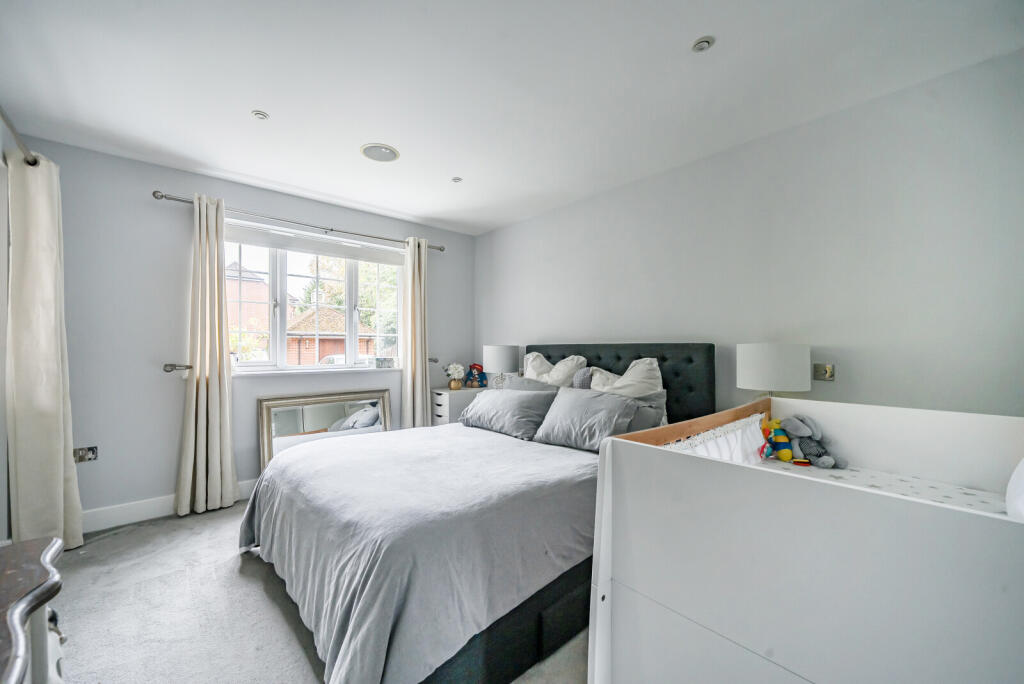 1366051-7-68efb0f...