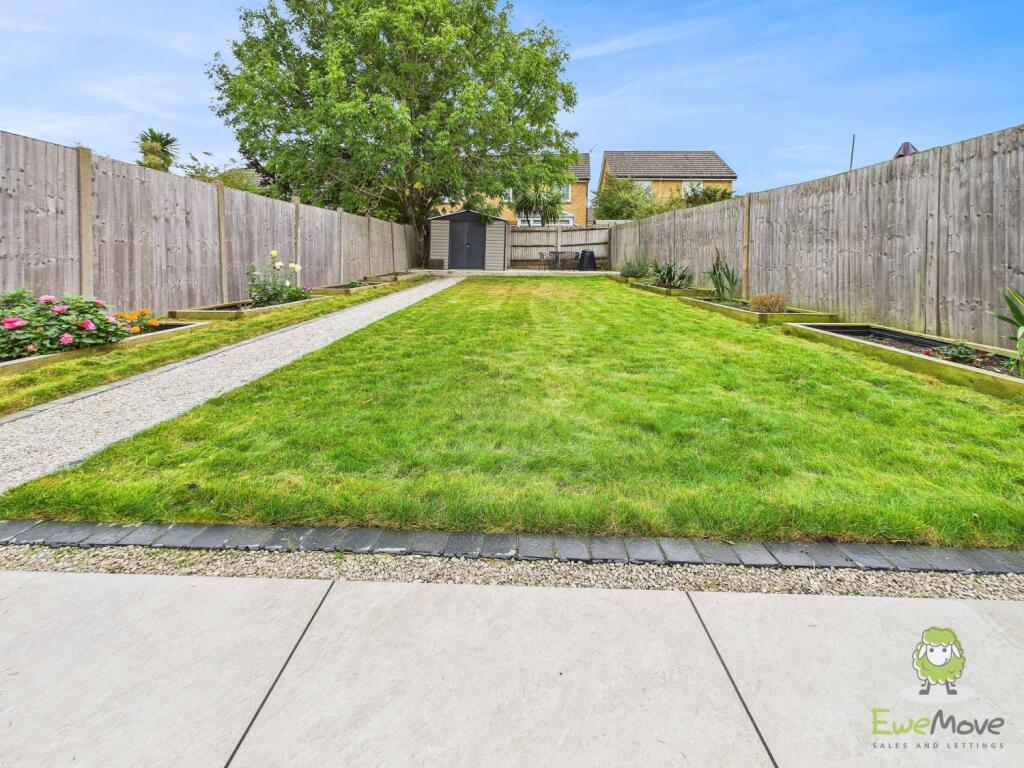 CAM01543G0-PR0160-STILL035