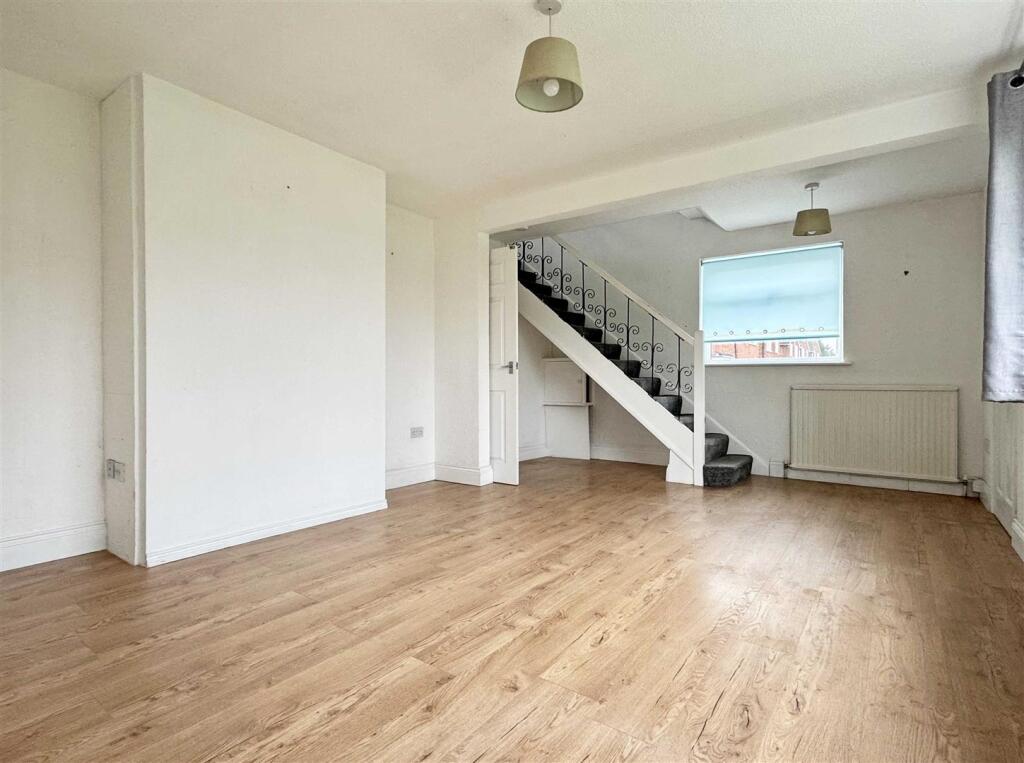 Lounge b.jpg