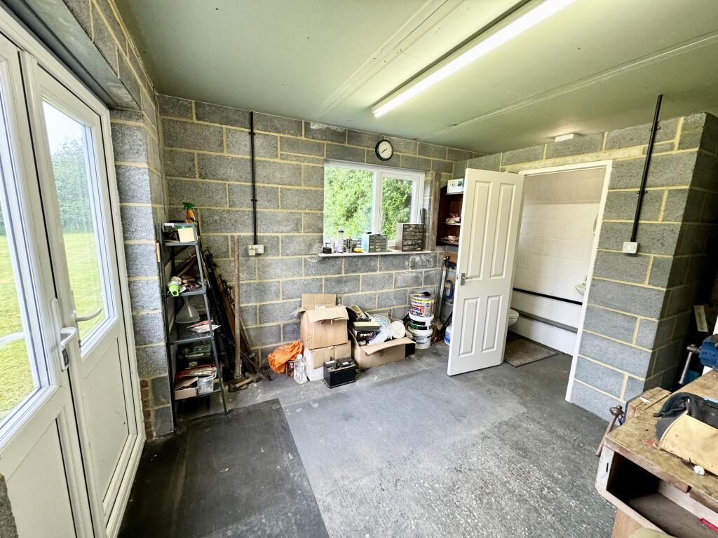 Photo 23