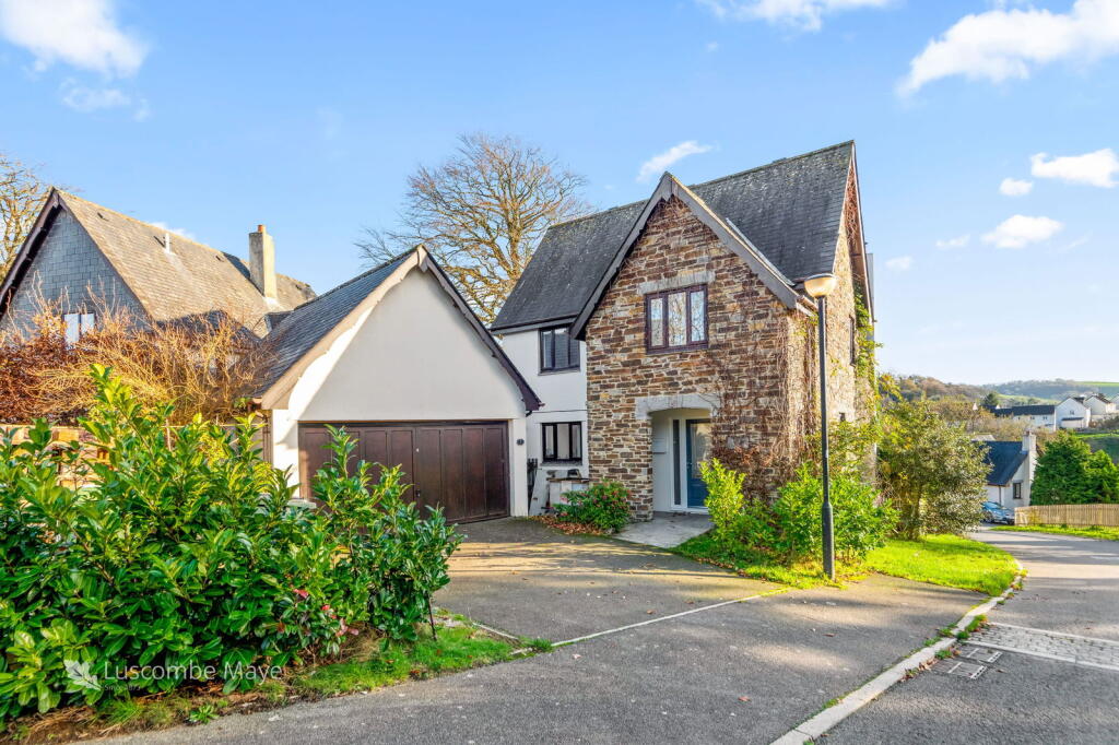 Fullaford Park, Buckfastleigh, TQ11 0NJ