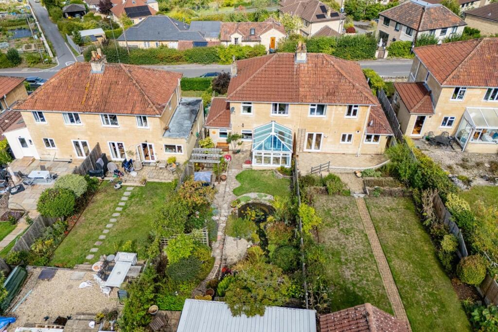 Elevated rear garden.jpg