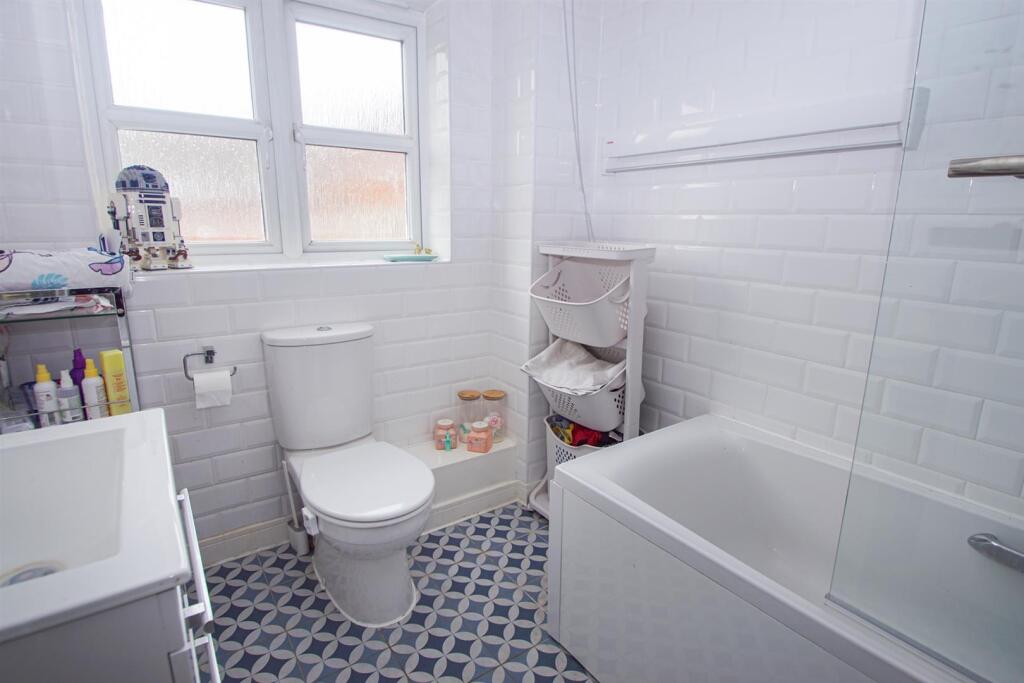 14 amesbury bathroom 2025.JPG