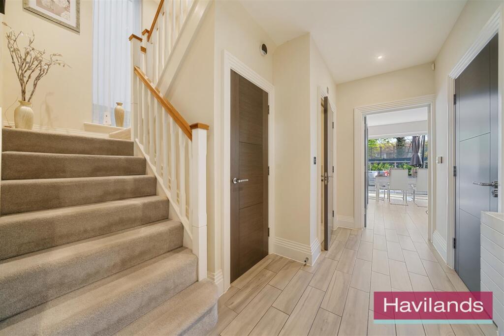 Wellston Crescent-11.jpg