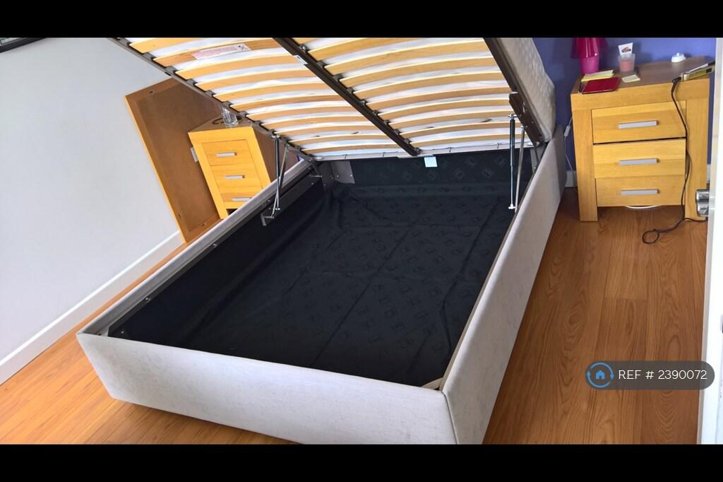 Storage Bed Gas-Lift King-Size
