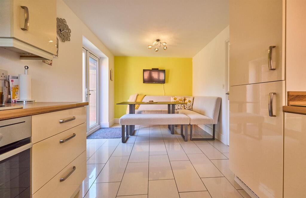 Rear Dining/Kitchen