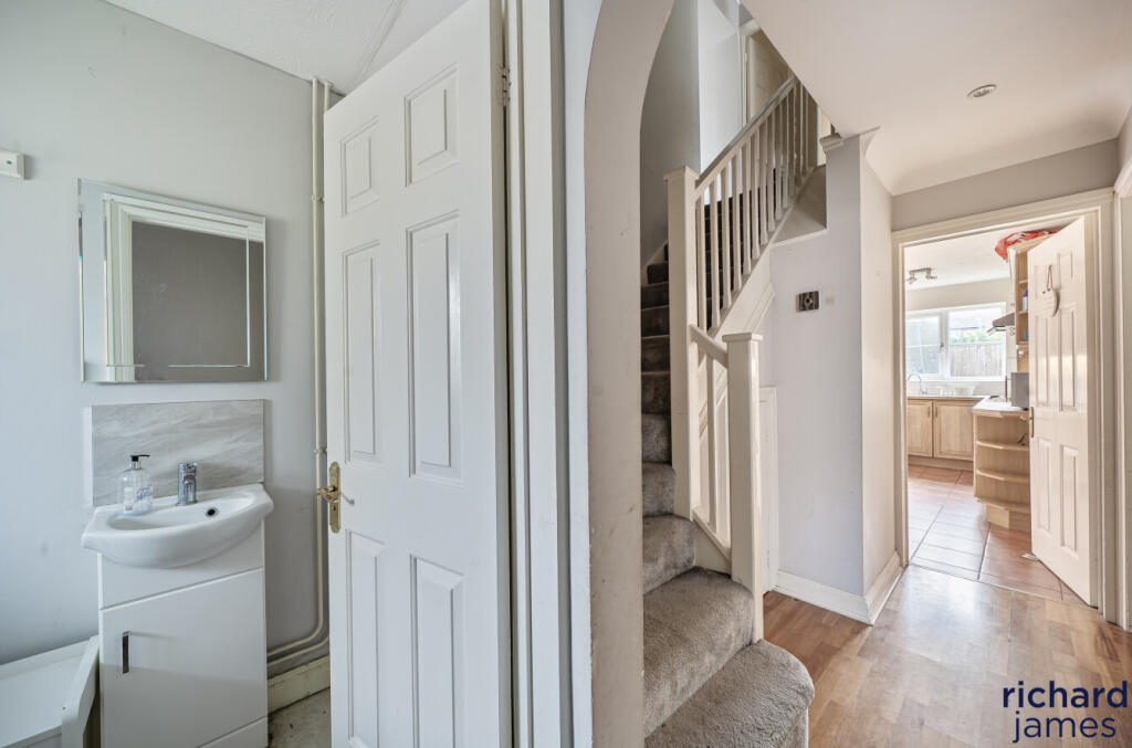 1fa5ead23f10474e8ea5d83a29034f1c