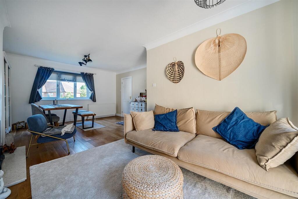 8-6822254121051-1290452-ARW-8 .jpg