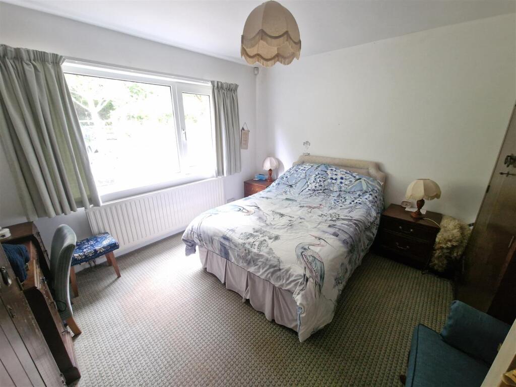 Bedroom 2.jpg