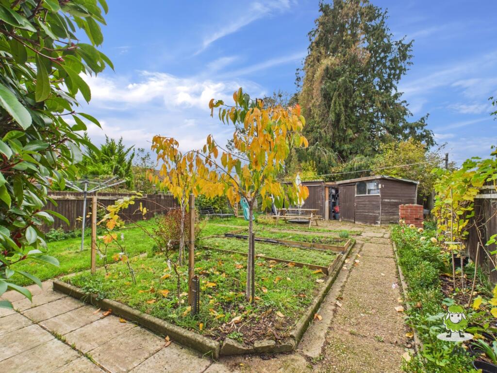 EweMove Estate Agents Basingstoke - St Andrews Roa