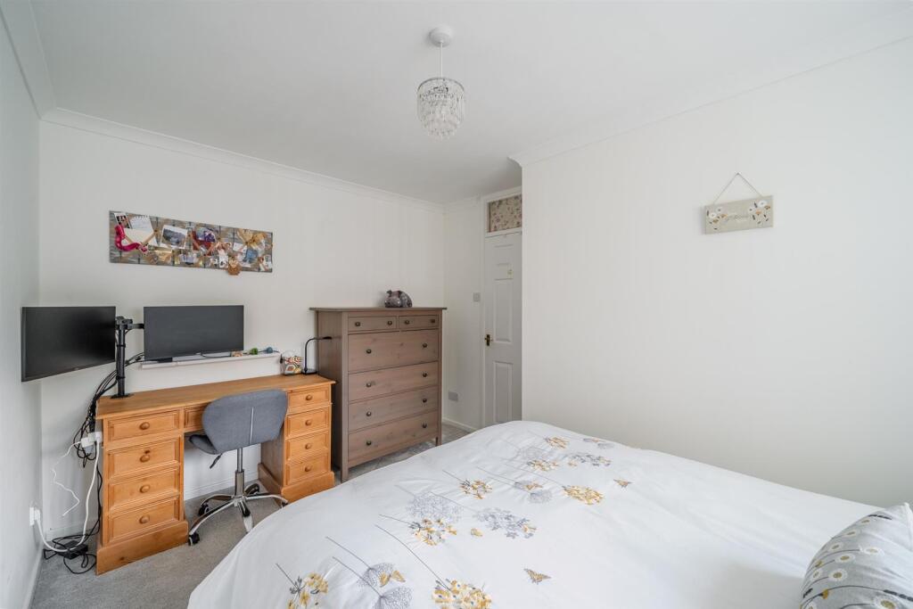 57 Oaklands View-4.jpg