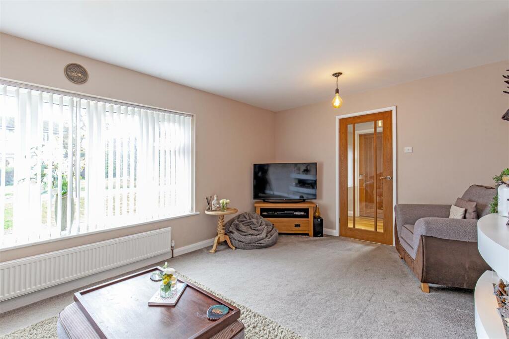 Reception Room-10.jpg