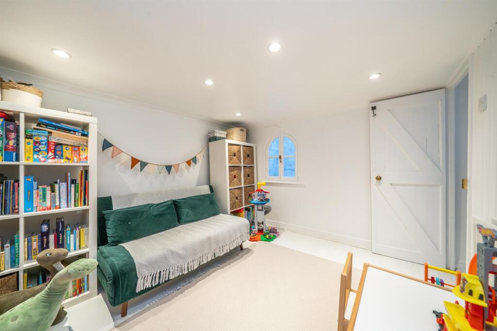 11-Dalton-Street-1015.jpg