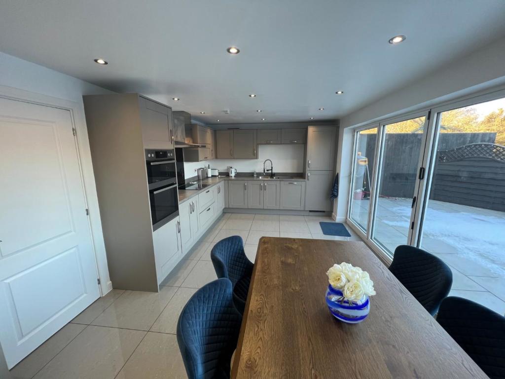 Breakfast Kitchen