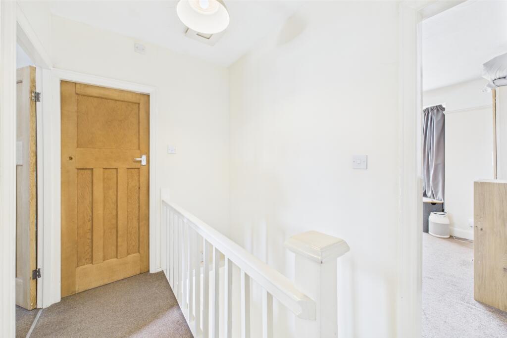 CAM03162G0-PR0253-STILL011