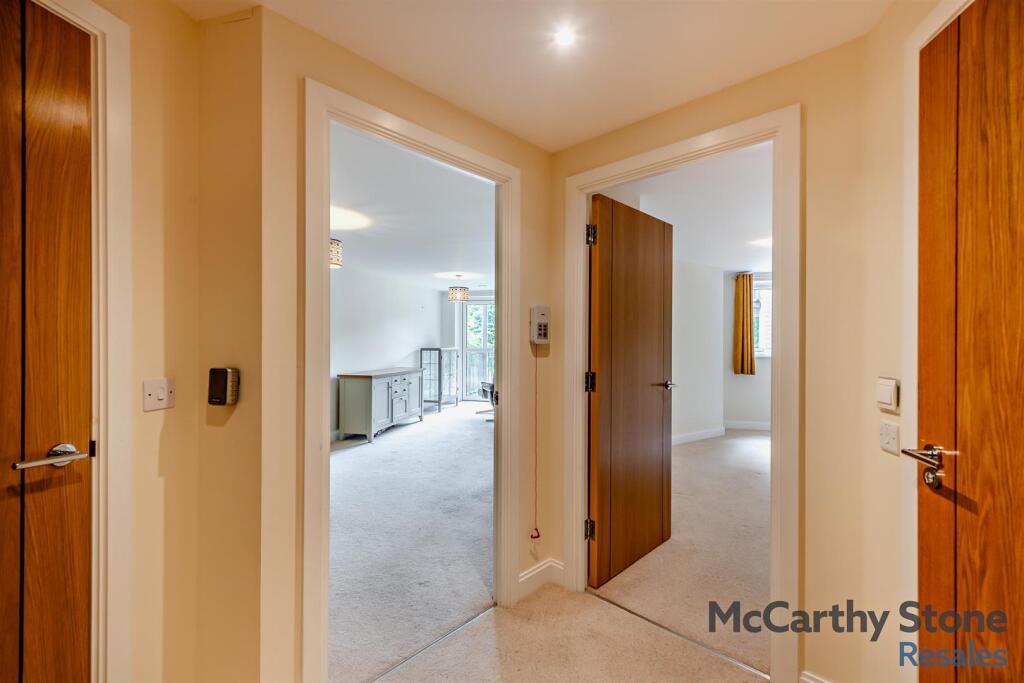 Entrance Hall: