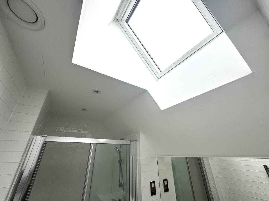 Bedroom 1 Ensuite